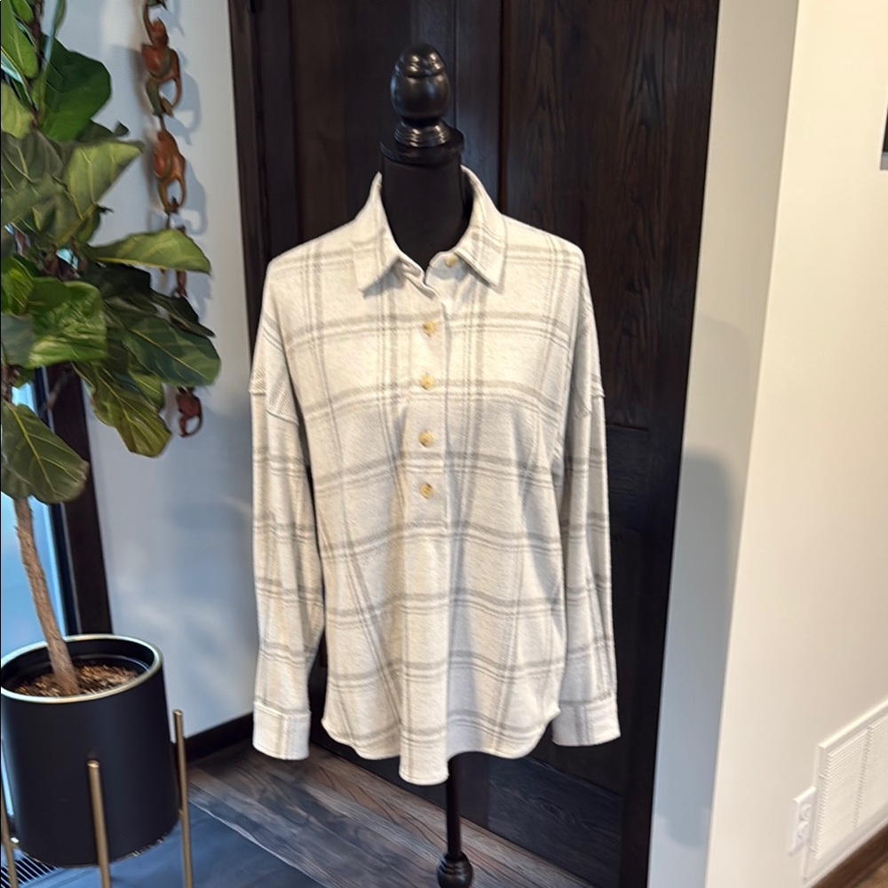 Faherty White Boxy Button Down Shirt - image 1